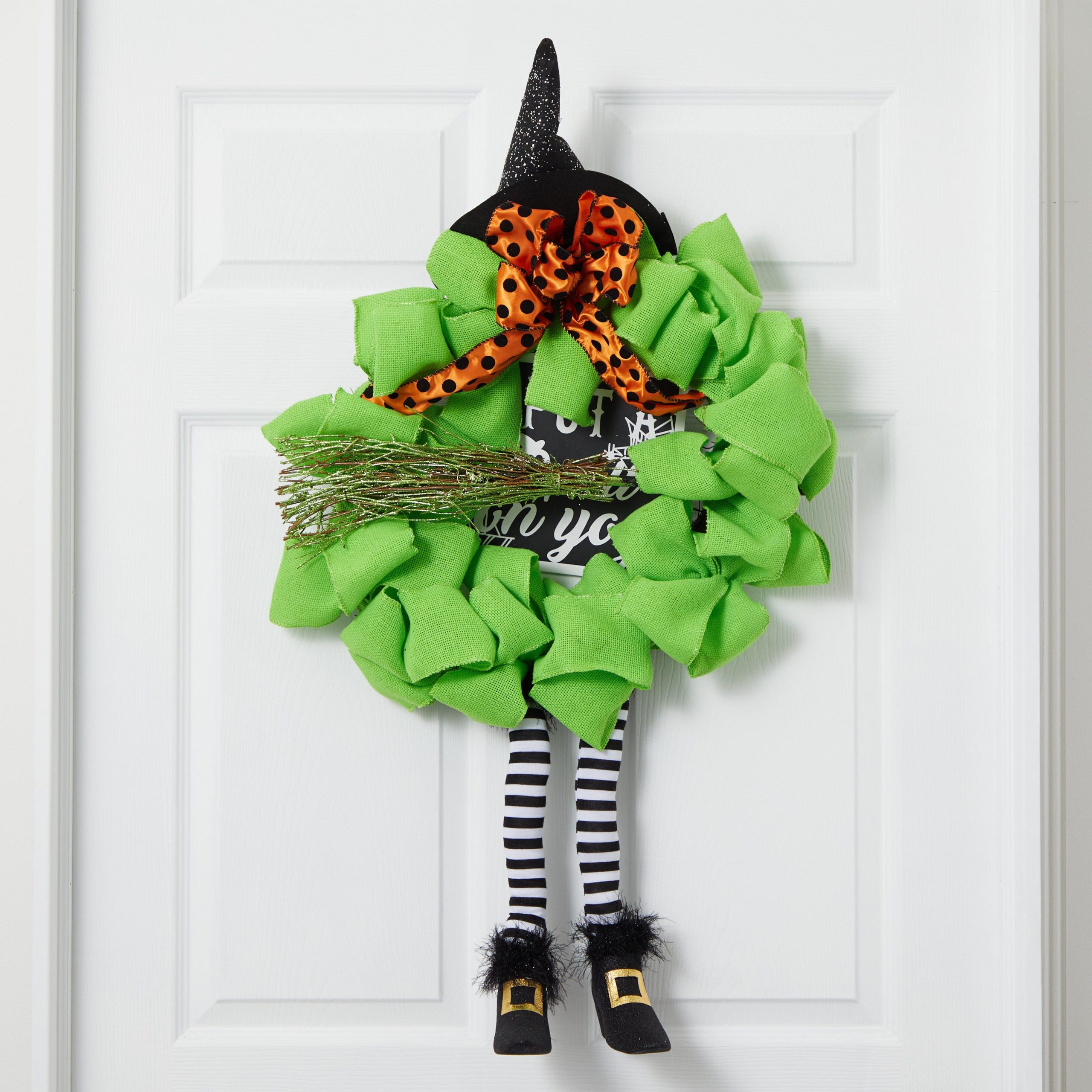 26″ Halloween Witch Broom and Hat Mesh Wreath